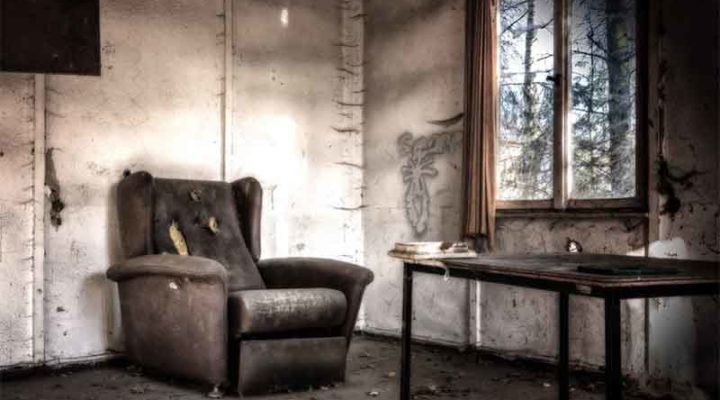3 Ways to Reuse Old Furniture
