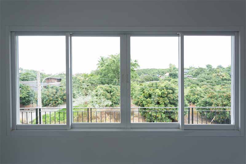 Which One is The Better Choice for Home: Plexiglass Windows or Glass