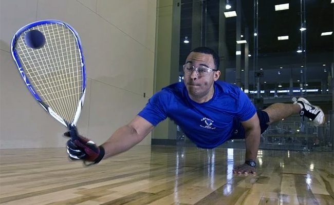 Are There 24 hour Fitness Racquetball Courts?