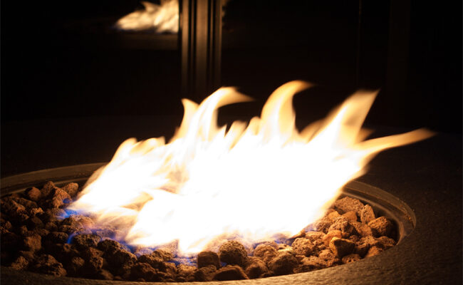 5 Cozy Reasons to Get a Fire Pit for Your Backyard