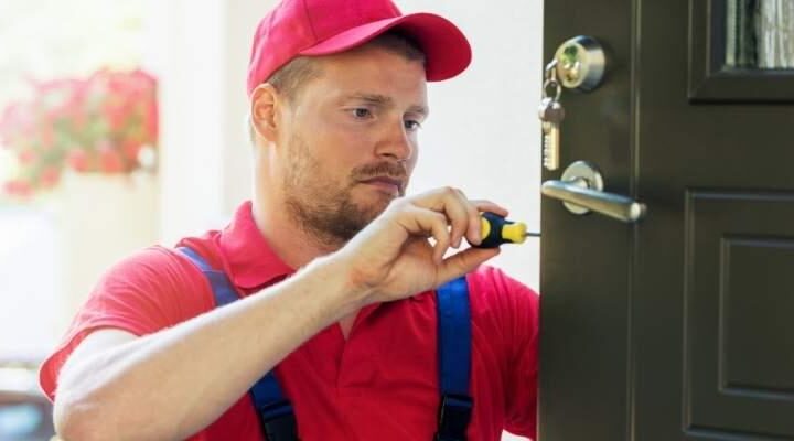 How Much Does A Locksmith Cost?