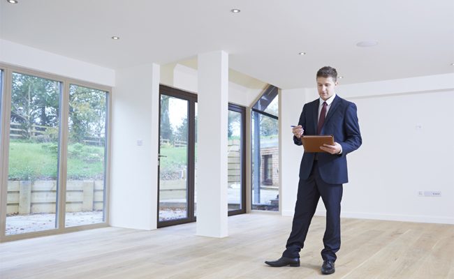 5 Questions to ask When Hiring an Estate Agent