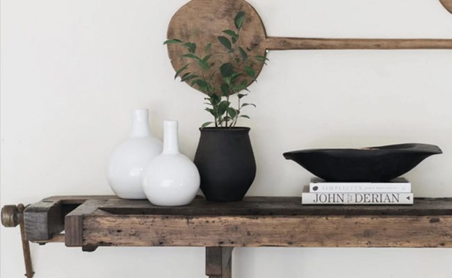 Catchy Ways to Decor Your Home with a White Round Vase