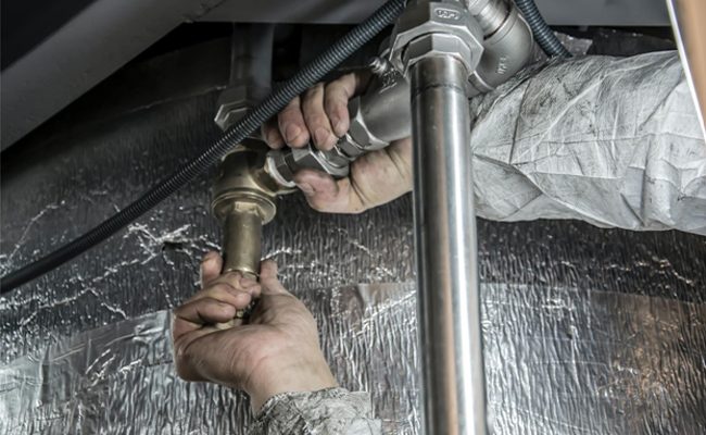 Hiring a Plumbing Company: 10 Mistakes to Avoid