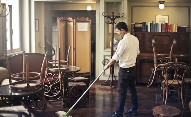 Legal Requirements for Restaurant Cleaning and Sanitation