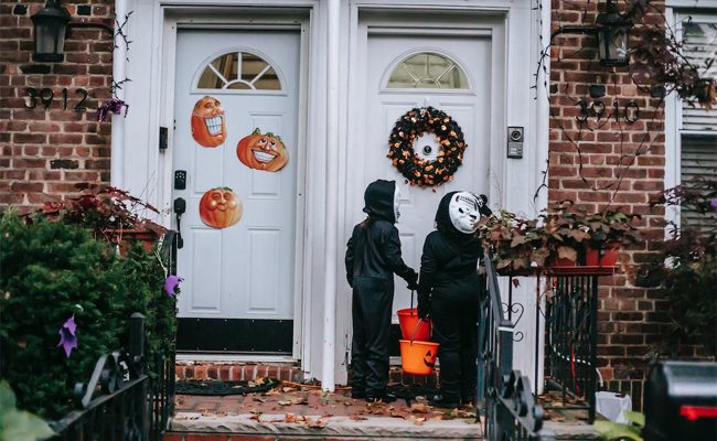 How To Decorate Your Front Door And Porch For Fall