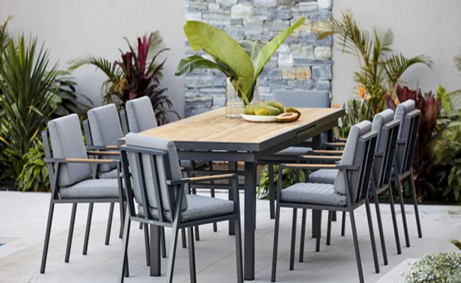 extendable outdoor tables